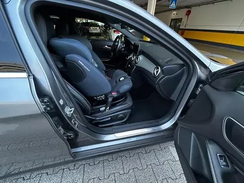 Mercedes-Benz GLA 180 2015 (CDI) d 7G-DCT Urban