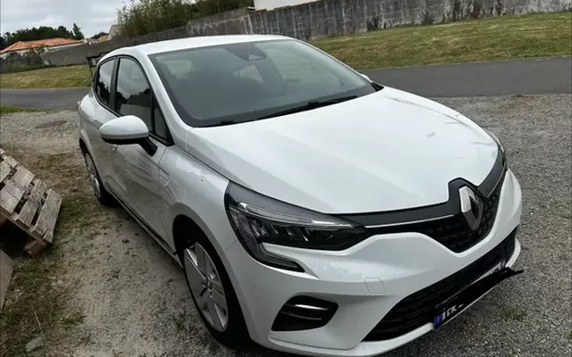 Renault Clio 2022 1.6 E-Tech Edition One
