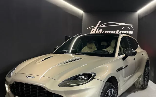 Aston Martin DBX 4.0 Twin-Turbo V8