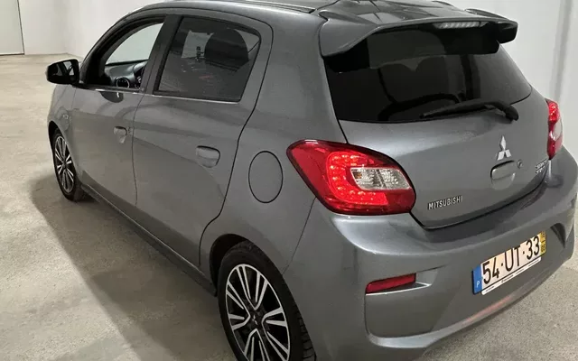 Mitsubishi Space Star 1.2 Intense Connect Edition