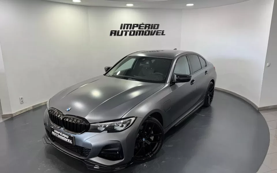 BMW 330 e Pack M Auto