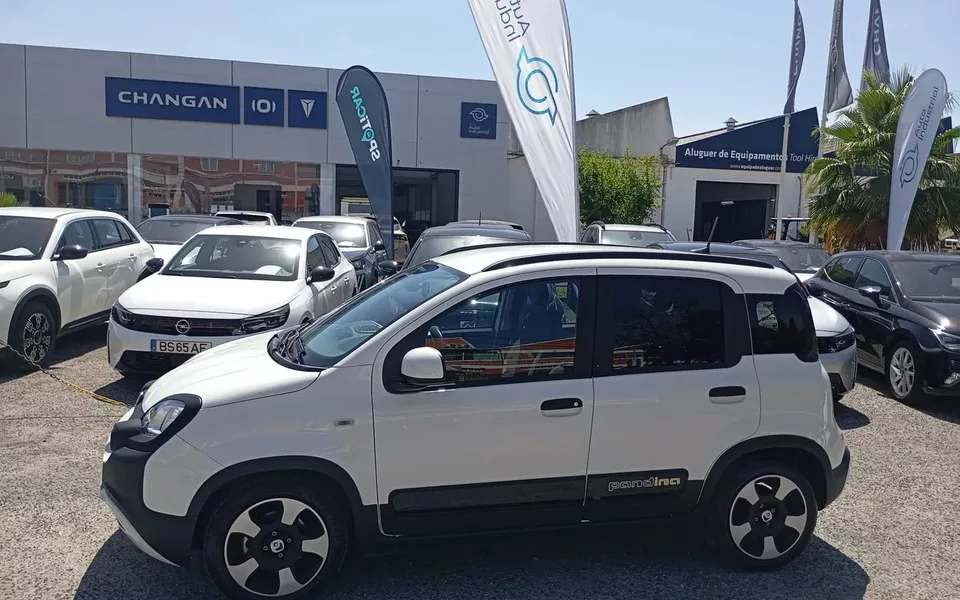 Fiat Panda Pandina 1.0 Hybrid