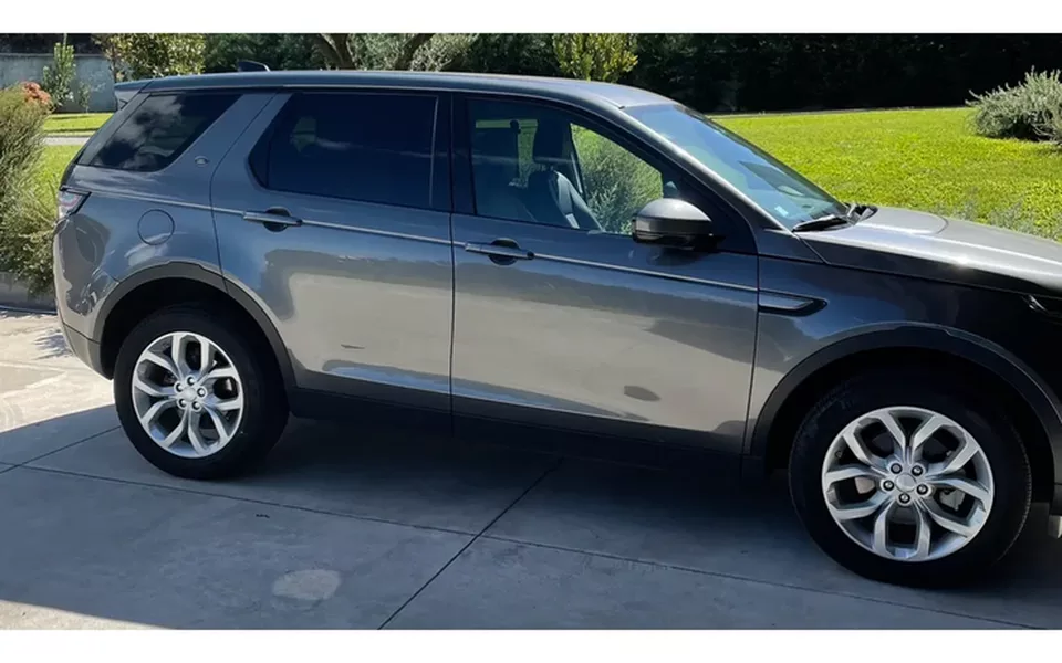 Land Rover Discovery Sport 2.0 TD4 SE