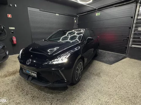 MG MG4 77 kWh Extended Range Luxury