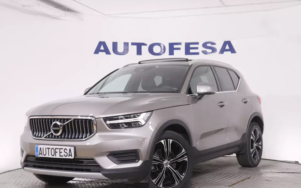 Volvo XC40 2.0 D4 INSCRIPTION AWD AUTO 190CV 5P # IVA DEDUCIBLE, CUERO, TECHO ELECTRICO PANORAMICO