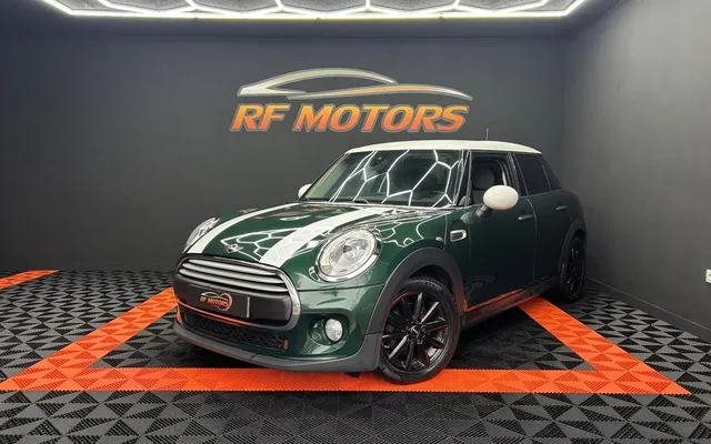 MINI 5 Portas Cooper D Auto