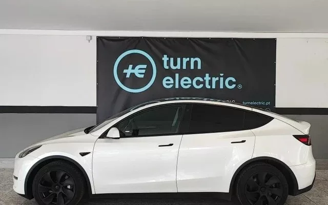 Tesla Model Y Tração Traseira