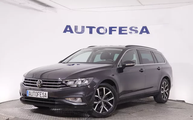 Volkswagen Passat Variant VARIANT 1.5 TSI EXECUTIVE 150CV 5P # IVA DEDUCIBLE,NAVY,PARKTRONIC