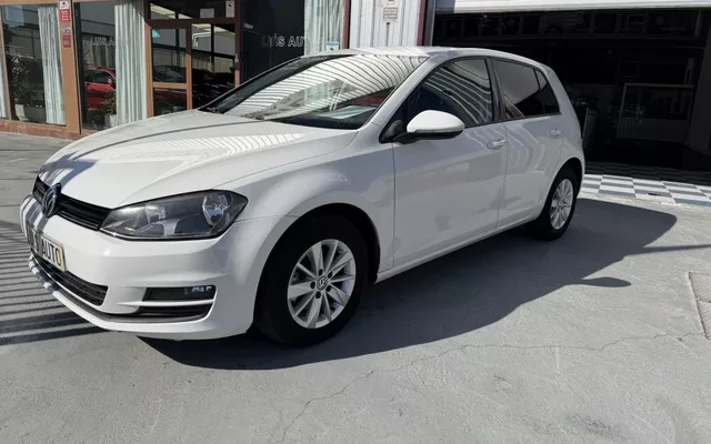 VOLKSWAGEN Golf Golf 1.6TDI CR BMT Advance 105 - 9475€ en Palencia