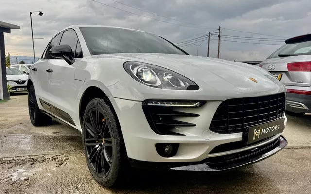Porsche Macan S