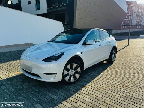 Tesla Model Y Long Range Tração Integral