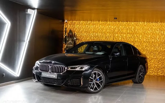 BMW 530 e Pack Desportivo M