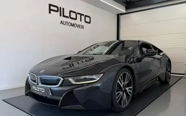 BMW i8 2014 Standard