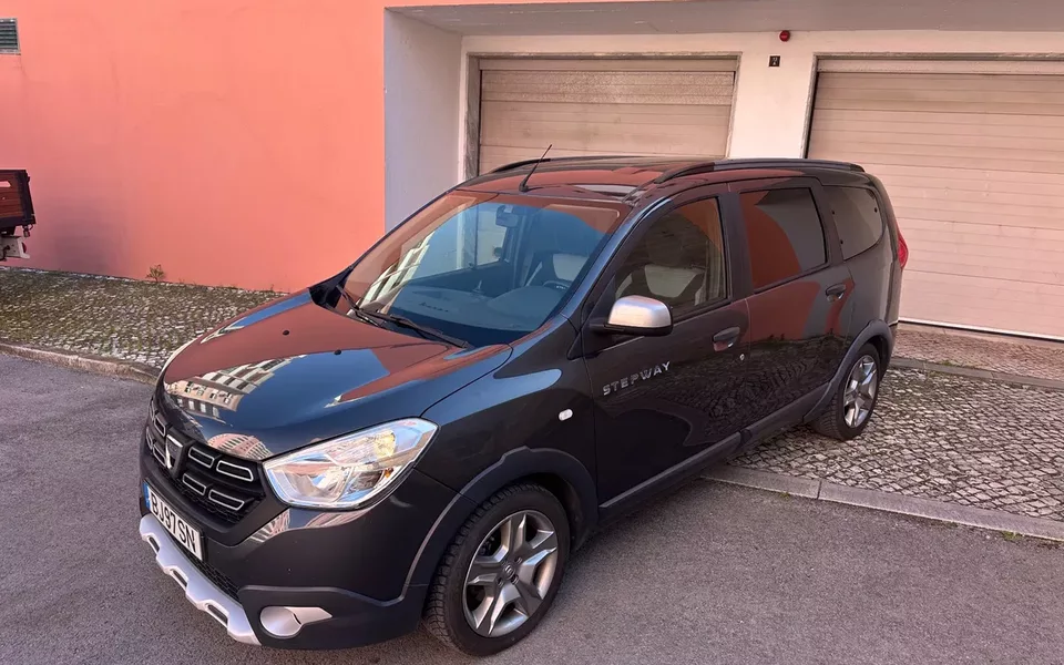 Dacia Lodgy Blue dCi 115 Stepway