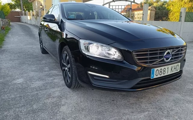 VOLVO S60 S60 D3 Momentum 150