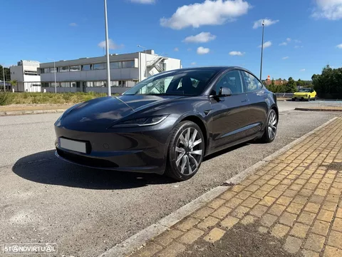 Tesla Model 3 Tração Traseira Premium