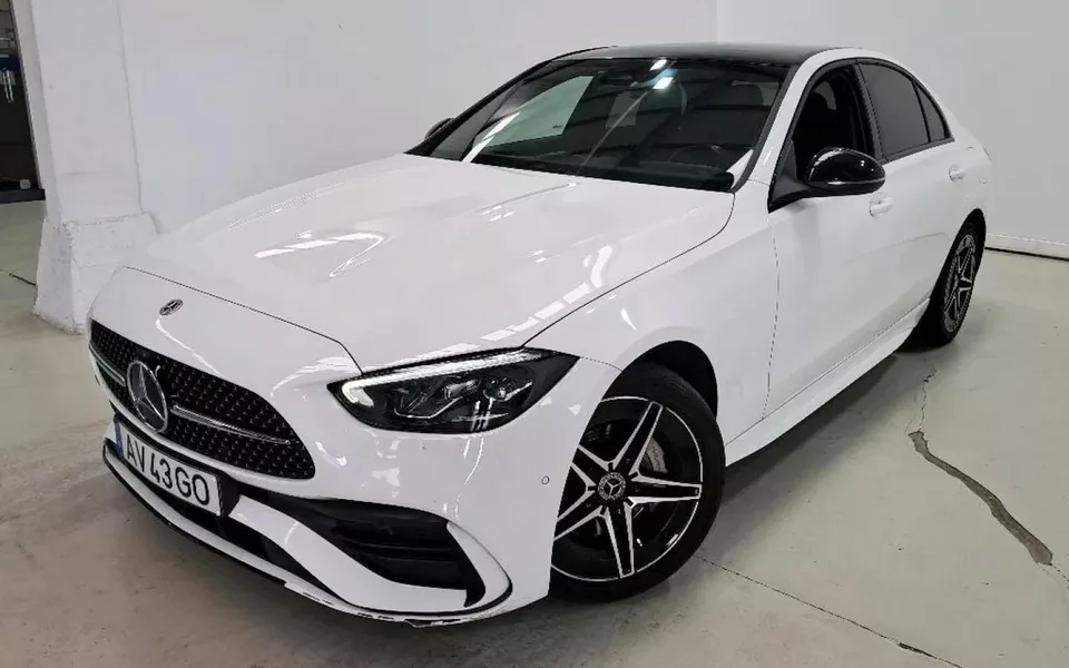 Mercedes-Benz C 300 e AMG Line