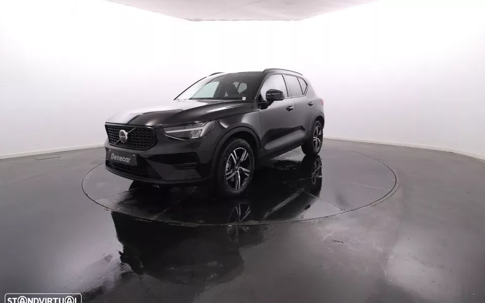Volvo XC 40 2.0 B3 Plus Dark