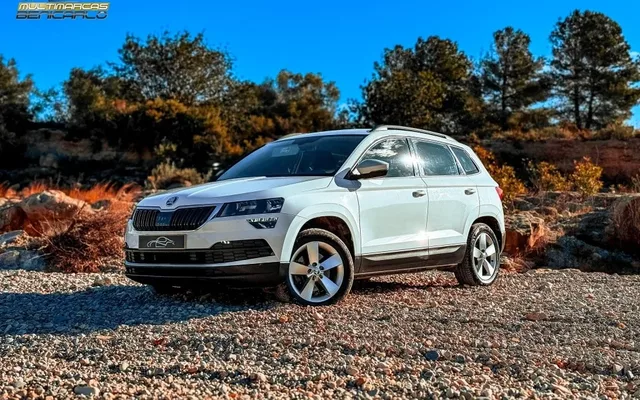SKODA Karoq Karoq 2.0TDI AdBlue Ambition 4x4 DSG 110kW - 18900€ en Benicarlo