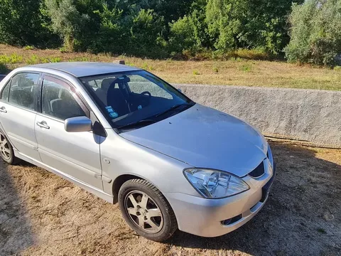 Mitsubishi Lancer 1.6 Comfort