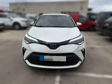 TOYOTA C-HR + 2.0 180H Advance