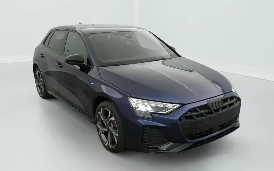 Audi A3 SPORTBACK 45 TFSI e Hybride rechargeable 272 S tronic 6 S line Zéro km immatriculé