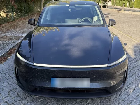 Tesla Model Y Long Range Tração Integral