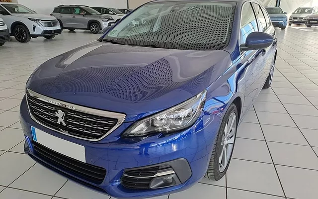 PEUGEOT 308 308 SW 1.2 PureTech S&S Allure 130 - 13900€ en Merida
