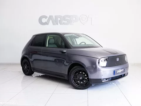 Honda e Advance (17")