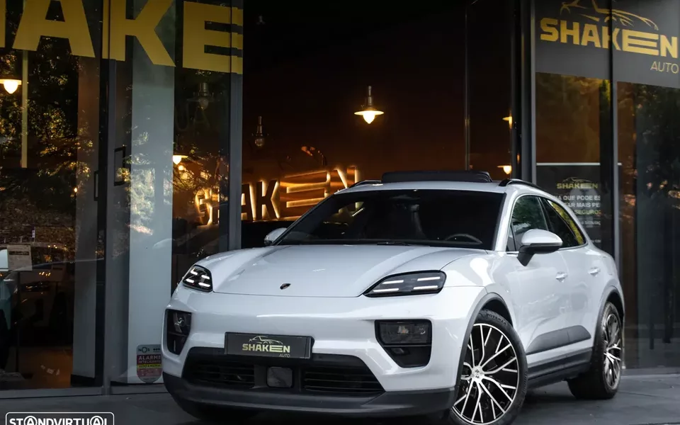 Porsche Macan Electric 4