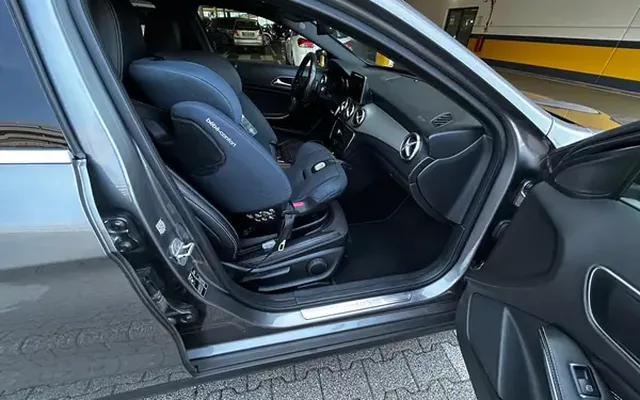 Mercedes-Benz GLA 180 2015 (CDI) d 7G-DCT Urban
