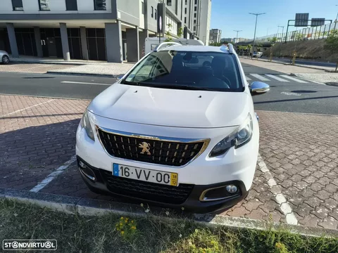 Peugeot 2008 1.2 PureTech Style