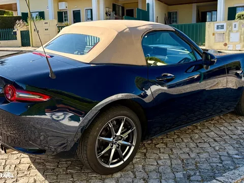 Mazda MX-5 1.5 Sky-G Kazari