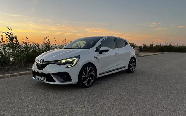 Renault Clio 1.6 E-Tech RS Line