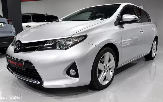 Toyota Auris 1.4 D-4D Exclusive+Navi
