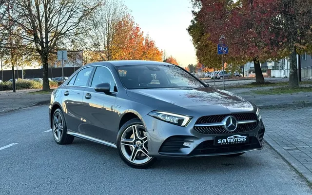 Mercedes-Benz A 250 Limousine e 8G-DCT AMG Line