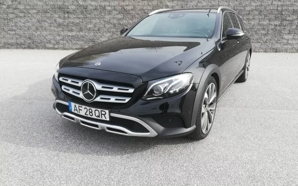 Mercedes-Benz E 220