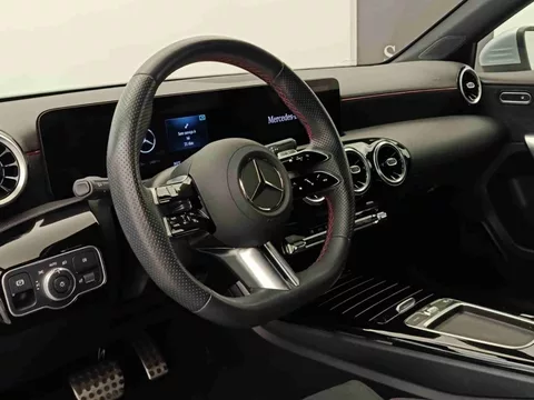 MERCEDES - Classe A - A 200