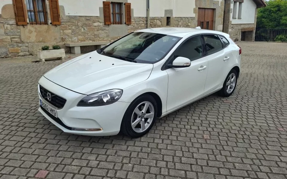 VOLVO V40 V40 D2 Kinetic 115