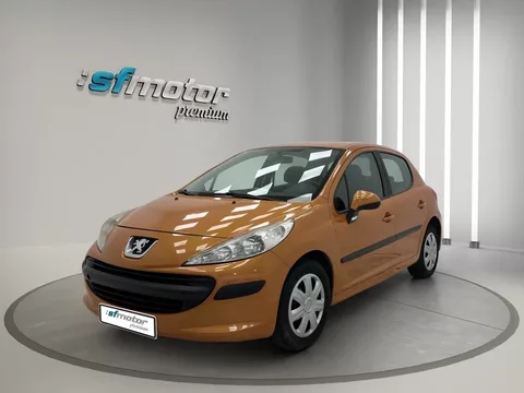 PEUGEOT 207 1.4 75 cv - 4500€ en Toledo