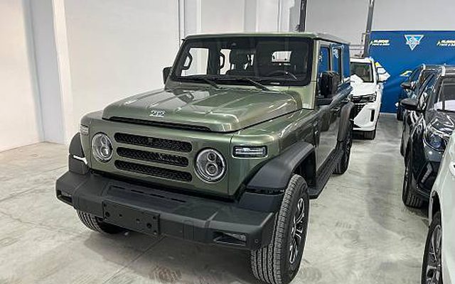 BAW Yooudooo 6 Adventurer G Verde con Llantas Bicolor