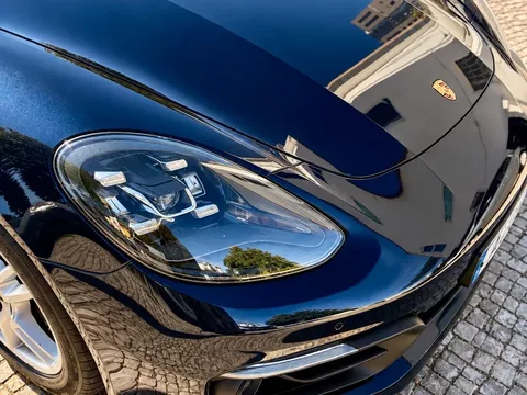 Porsche Panamera 4 E-Hybrid