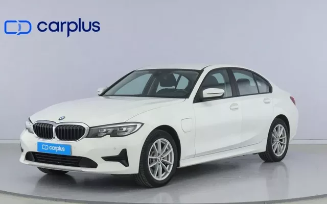 BMW 330 e Auto