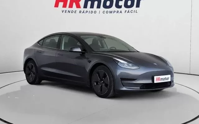 TESLA Model 3 RWD 188 kW (256 CV)