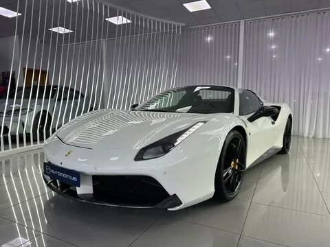 FERRARI 488 Spider DCT