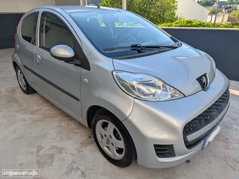 Peugeot 107 1.0 Black&Silver