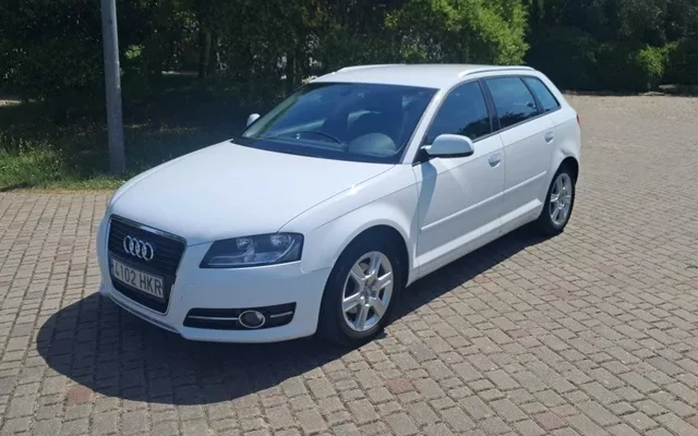 AUDI A3 A3 Sportback 1.6TDI Attraction