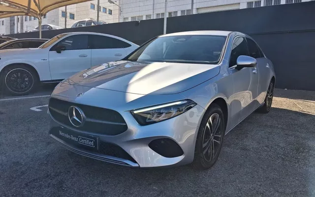Mercedes-Benz A 250 Limousine