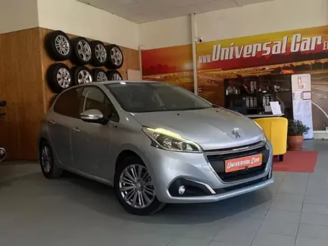Peugeot 208 2016 1.2 VTi SE Style
