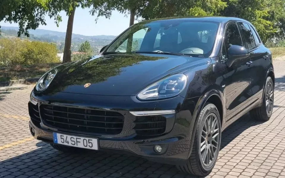 Porsche Cayenne Platinum Edition